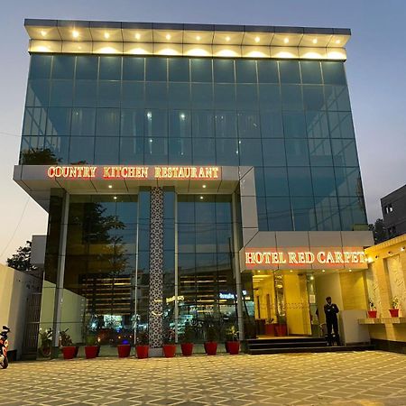 Hotel Red Carpet Tājganj Eksteriør billede